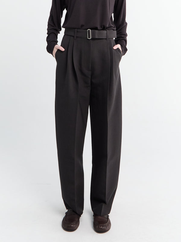 Stoy Double Pleat Belted Pants In Black Grape