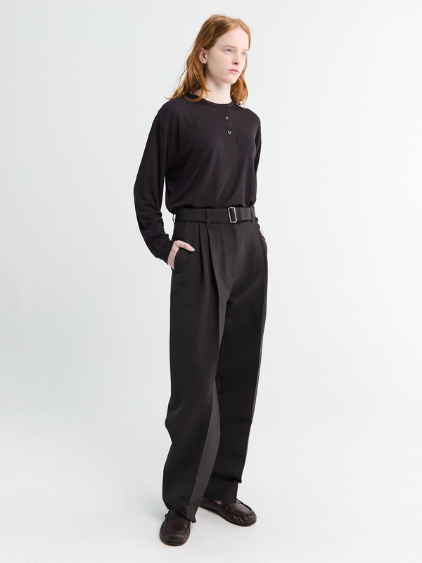 Stoy Double Pleat Belted Pants In Black Grape