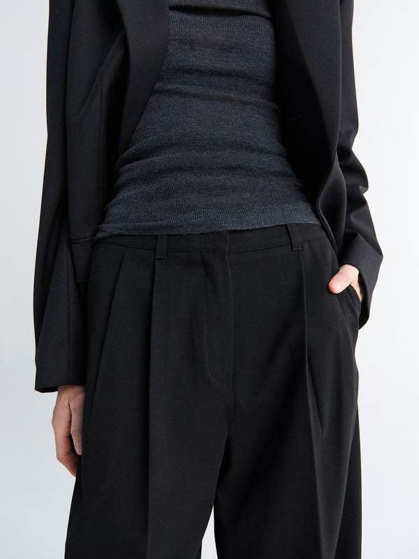 Stoy Double Pleated Slacks In Black