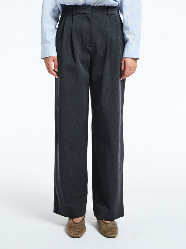 Stoy Double Pleated Wide Slacks In Charcoal Grey
