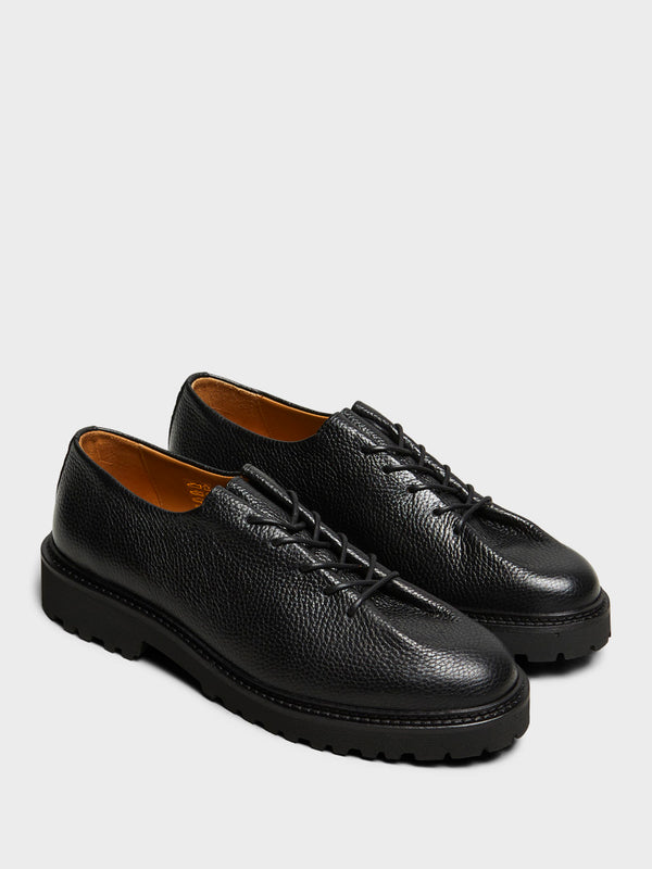 Stoy Edouard Lug Derby In Grained Black