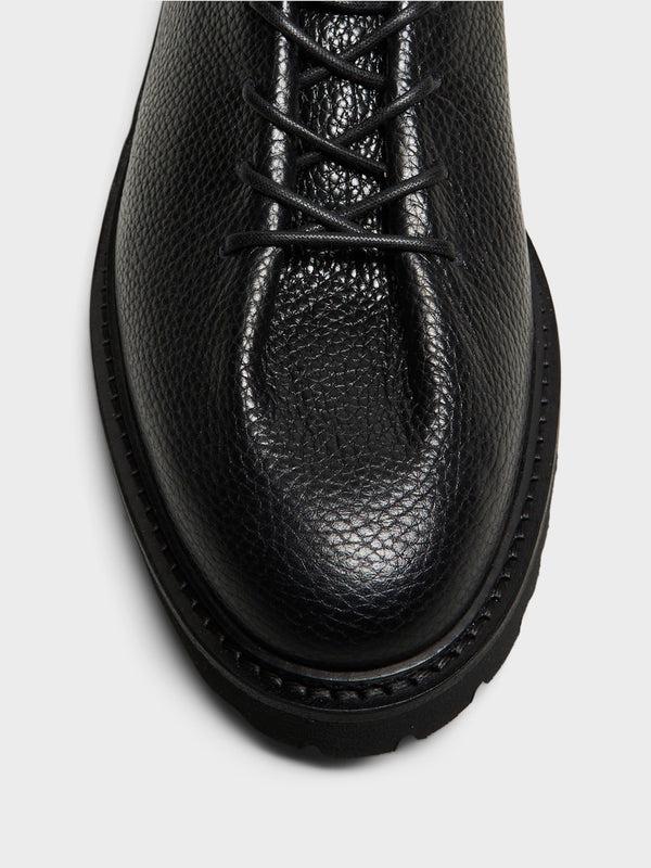 Stoy Edouard Lug Derby In Grained Black