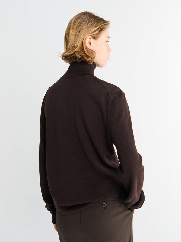Stoy Eve Thin Turtleneck Sweater In Dark Brown