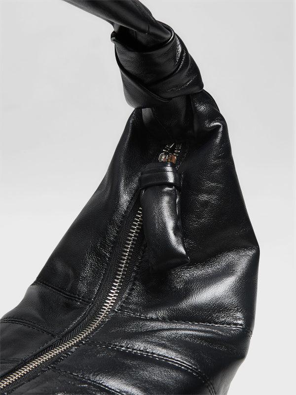 Stoy Fortune Croissant Bag In Black