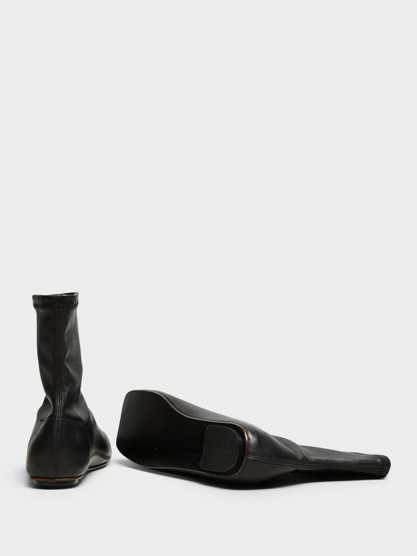 Stoy Hira Ankle Boots In Black