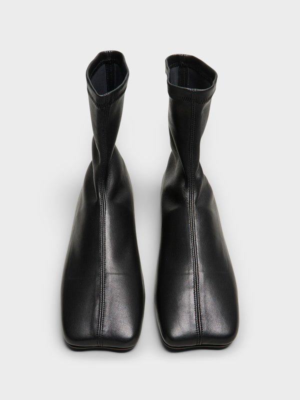 Stoy Hira Ankle Boots In Black