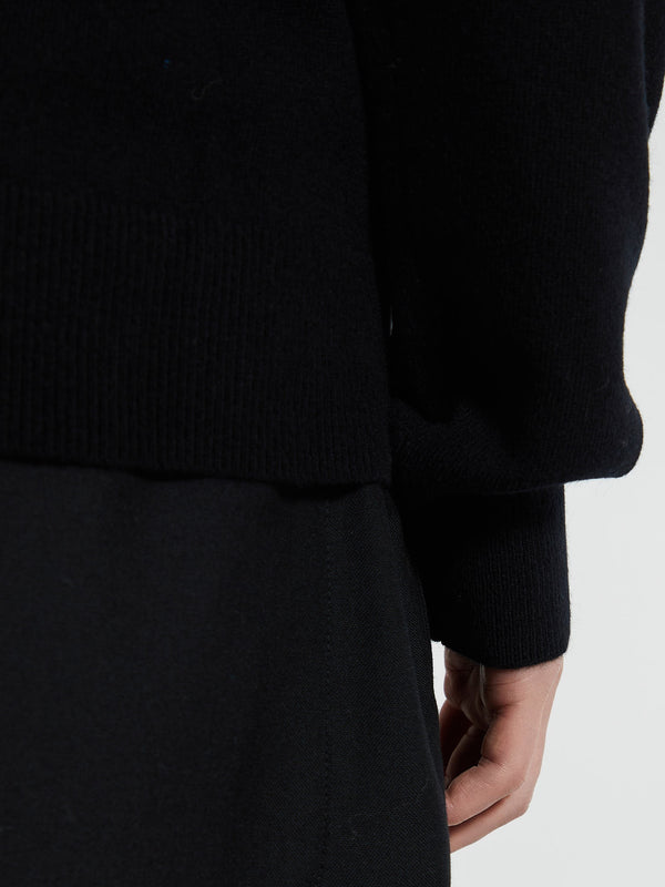 Stoy Knit Pullover In Black