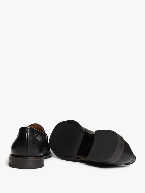 Stoy Light Loafer In True Dyed Black Leather