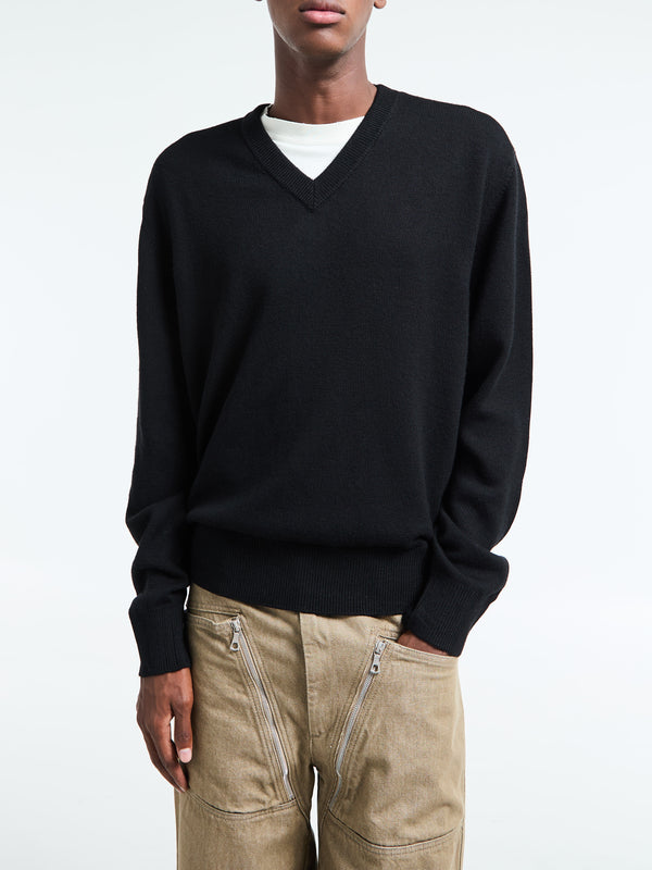 stoy Moon Merino V-Neck Knit in Black