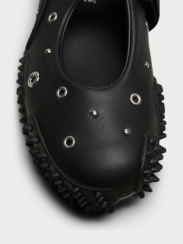 Stoy Mostro Fey Studs In Black