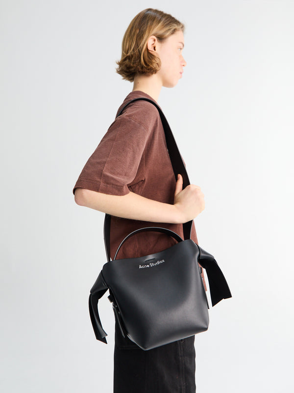 stoy Musubi Mini Shoulder Bag in Black