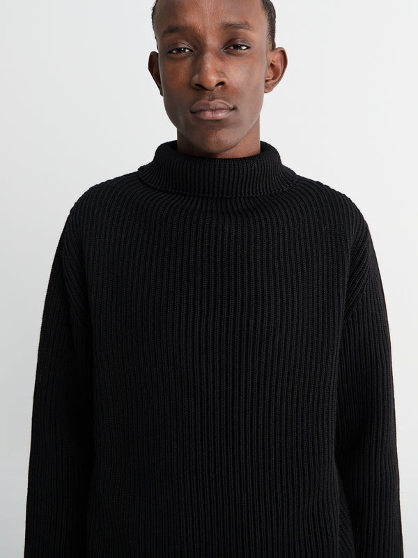 Stoy Navy Turtleneck In Black