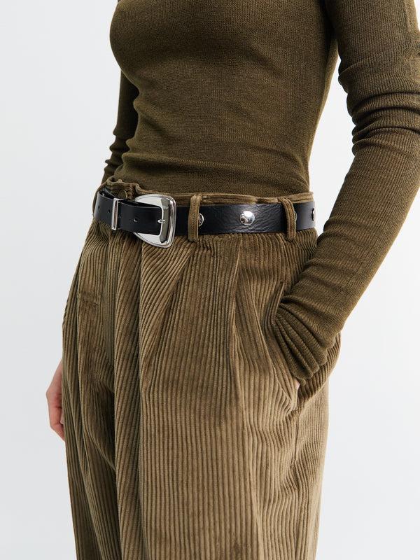 Stoy Norstrand Pleated Corduroy Trousers In Olive