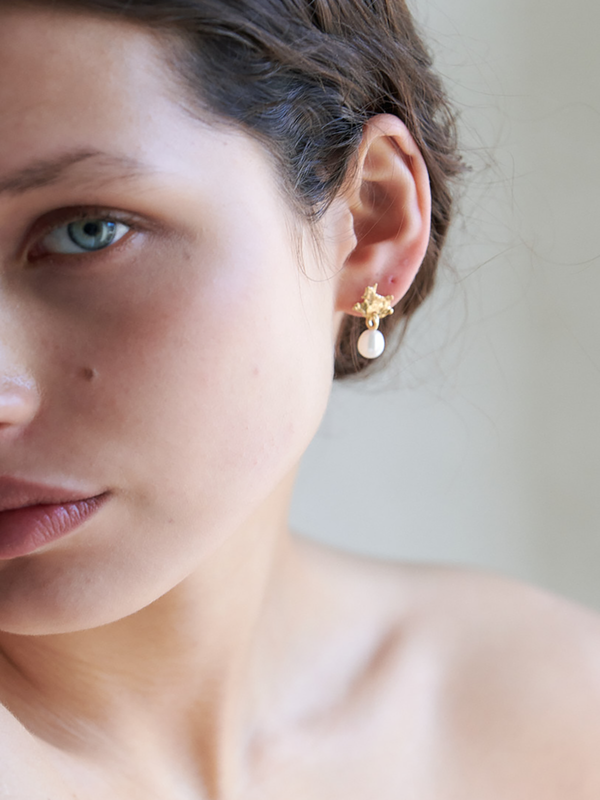 Stoy Oda Earring With Gold Plating