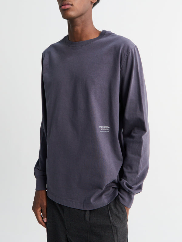 Stoy Off-Race Graphic Long Sleeve T-Shirt In Steel