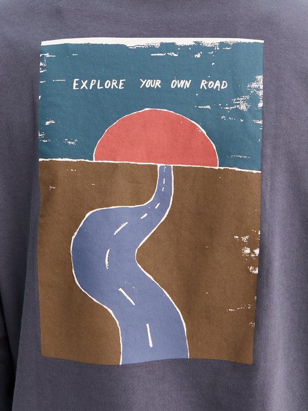 Stoy Off-Race Graphic Long Sleeve T-Shirt In Steel