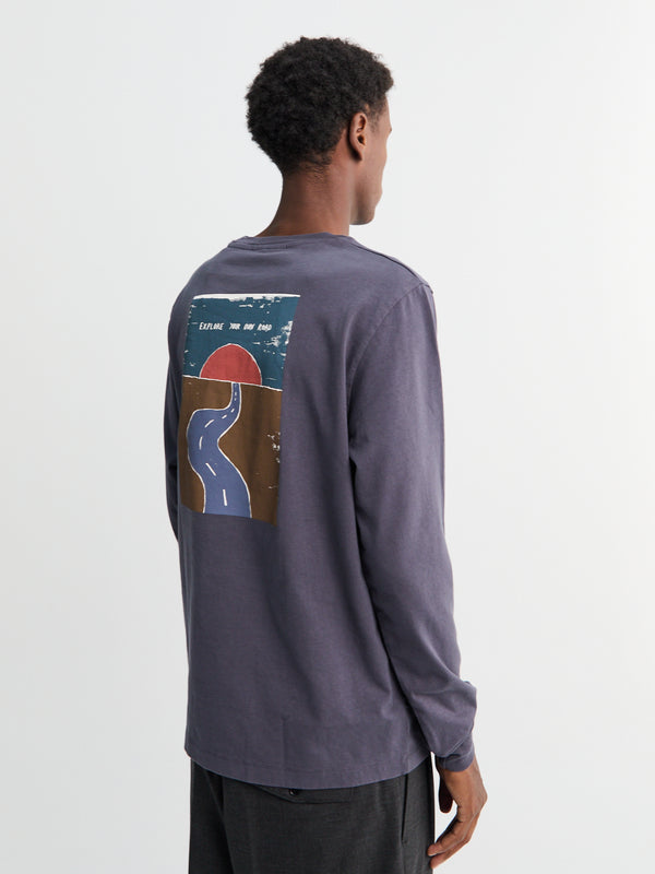 stoy Off-Race Graphic Long Sleeve T-Shirt in Steel