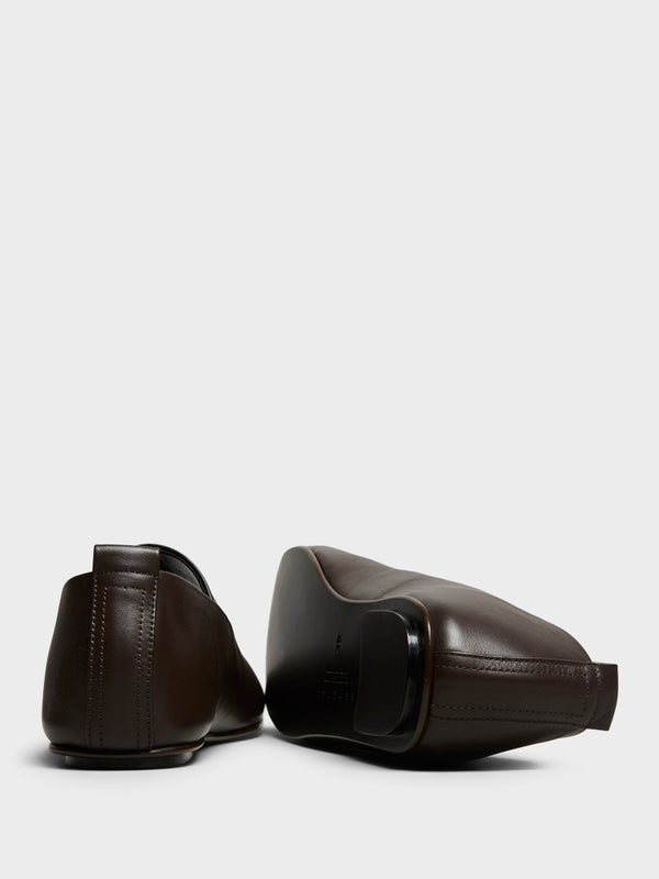 Stoy Oojoo Flats In Dark Brown