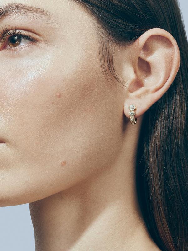 Stoy Petite Boucle De Fleurs Earring