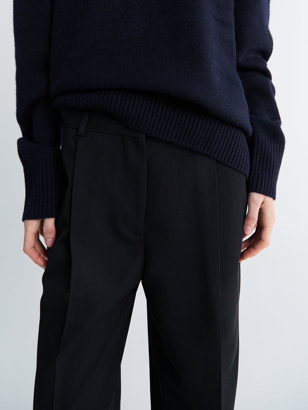 Stoy Pleat Trousers In Black