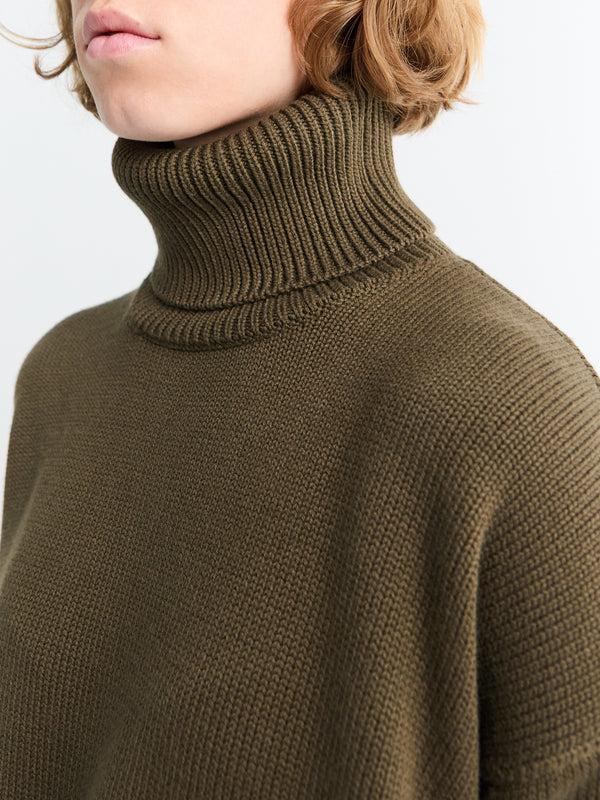 Stoy Rhea Trapeze Turtleneck In Olive
