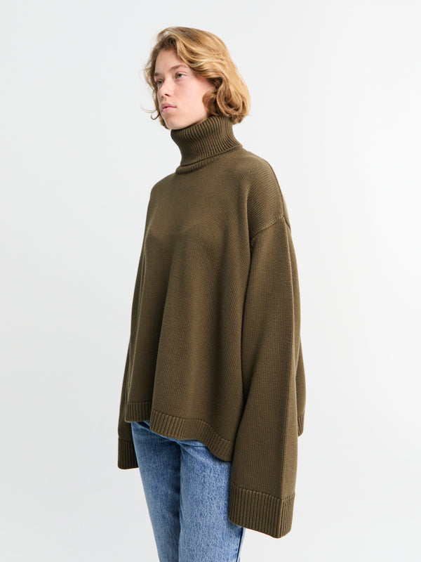 stoy Rhea Trapeze Turtleneck in Olive