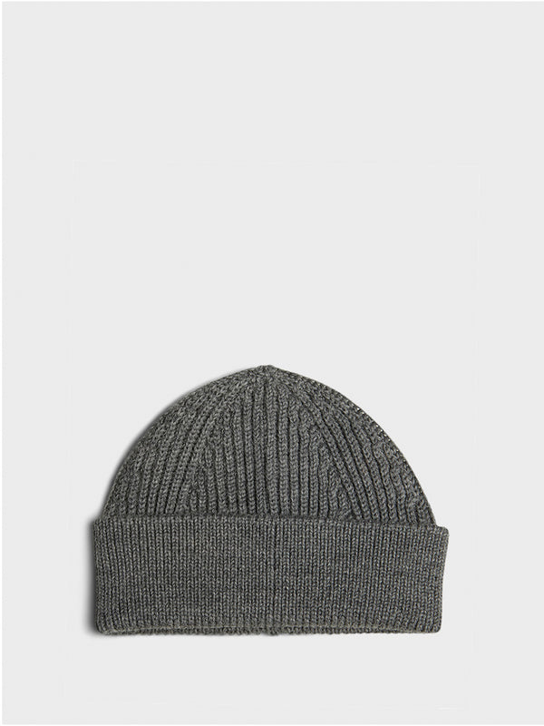 stoy Short Beanie in Grey