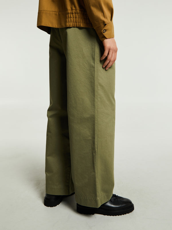 Stoy Single-Pleat Baggy Pant In Army Green