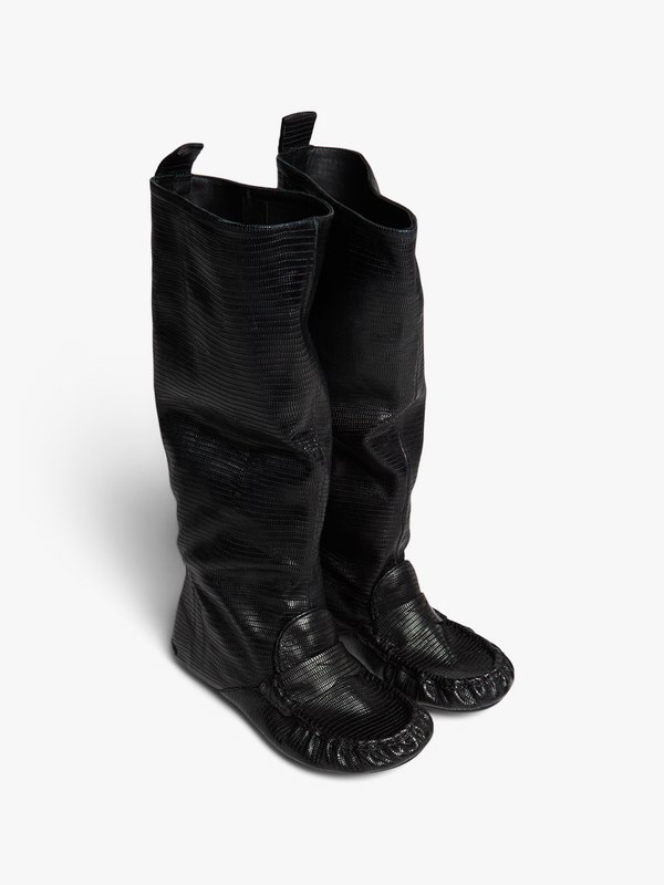 Stoy Slouch Saddle Boots In Black