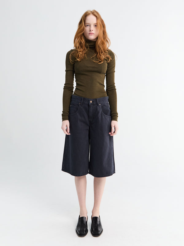 stoy Super Baggy Jorts in Chipped Black Oyster