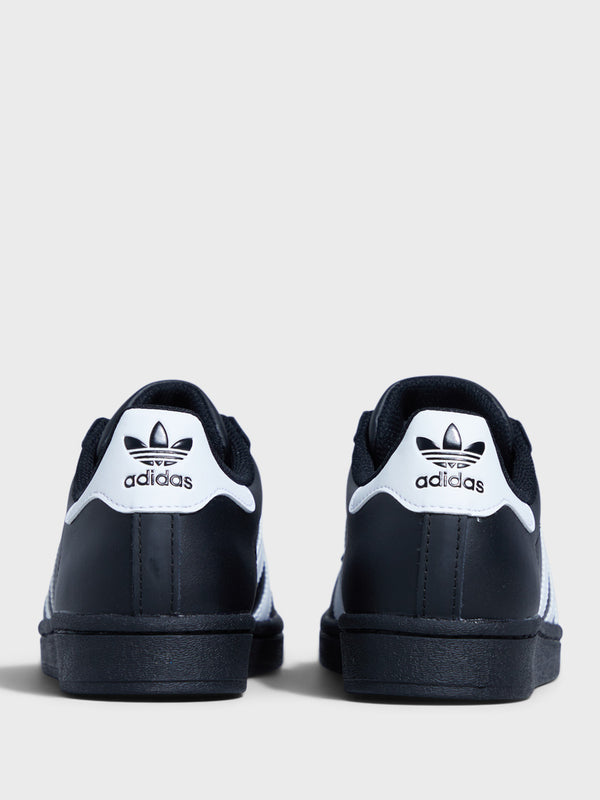 Stoy Superstar Sneakers In Black