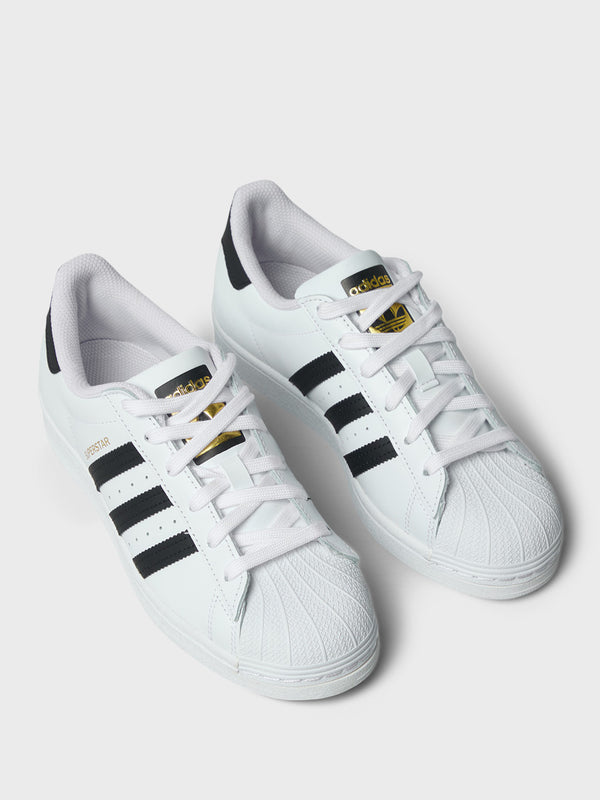 Stoy Superstar Sneakers In White And Black