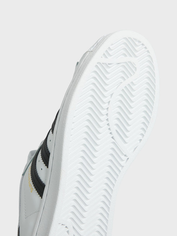 Stoy Superstar Sneakers In White And Black