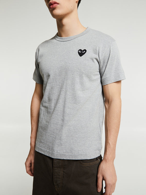 stoy T-Shirt With Black Emblem in Grey