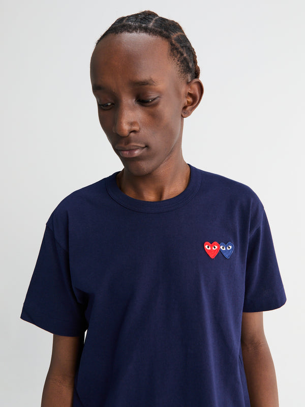 stoy T-Shirt With Double Burgundy Emblem in Navy