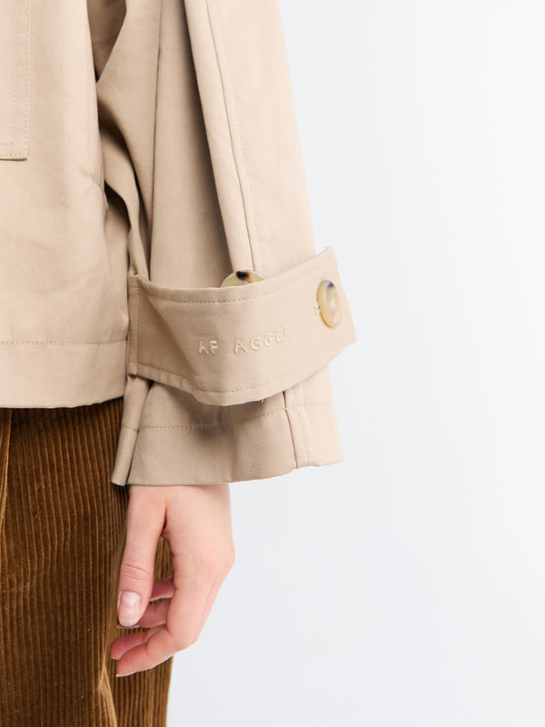 Stoy Water Resistant Jacket In Cool Beige