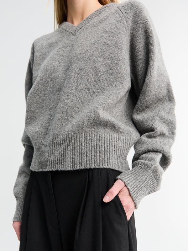 Stoy Unisex Soft Volume V-Neck Sweater In Melange Grey