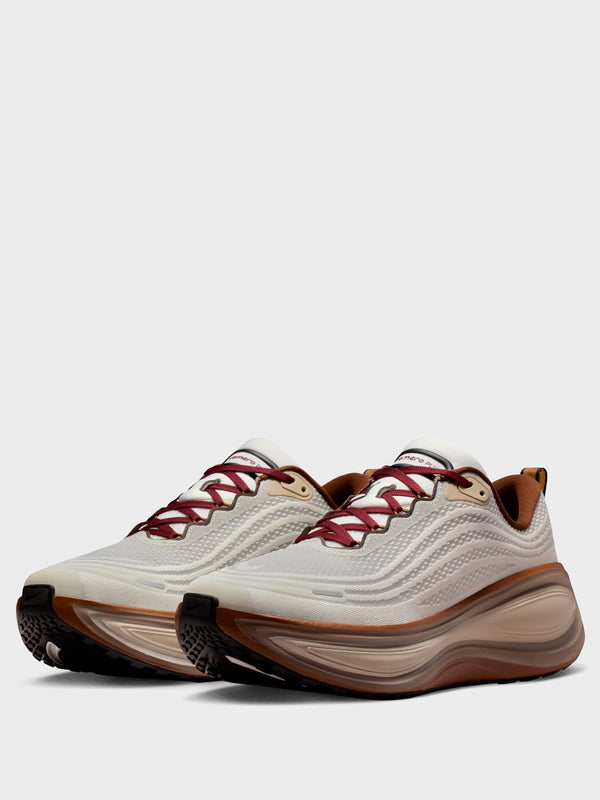 Stoy Vomero Plus QS Sneakers In Sail Pecan Caldera Brown And Black