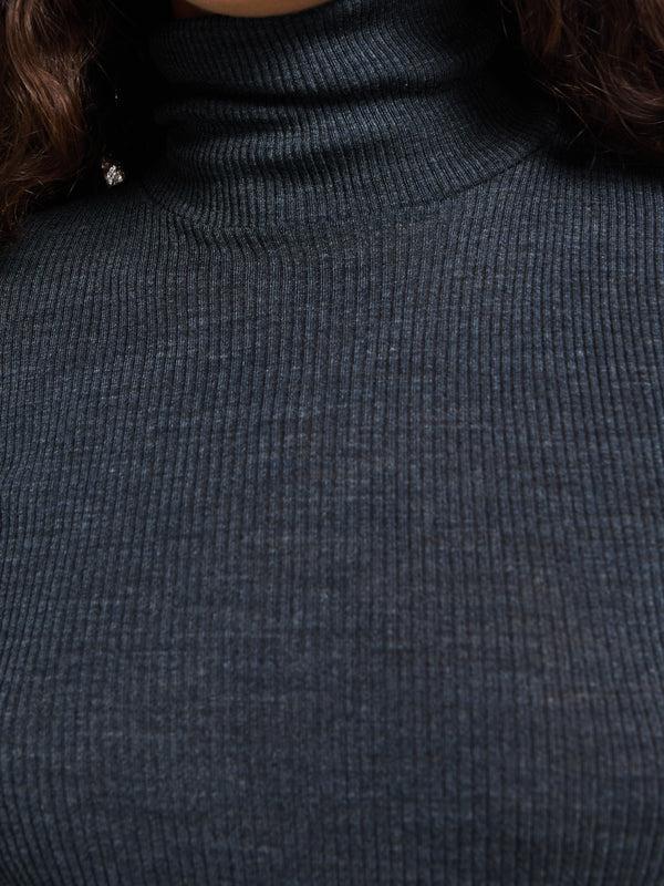 Stoy Wool & Silk Long Sleeve Rib Turtleneck Top In Grey