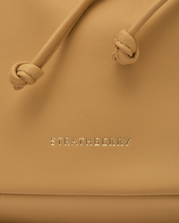 strawberry Charlotte Drawstring - Brûlée