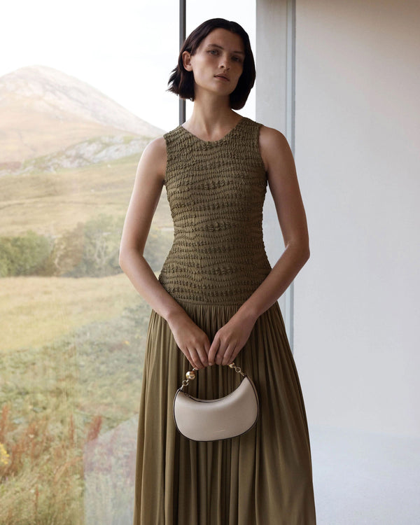 strawberry Crescent Moon Mini - Oat