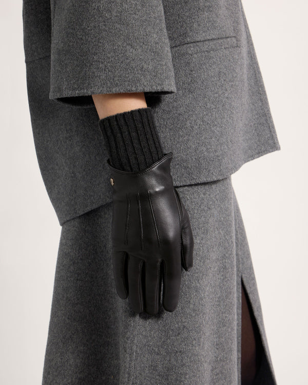 strawberry Grange Gloves - Black