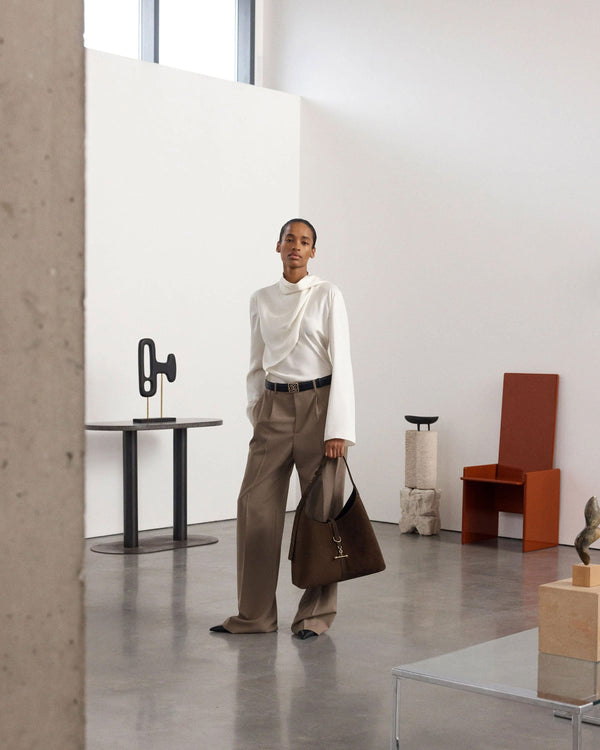 strawberry Kite Hobo Maxi - Chocolate Suede