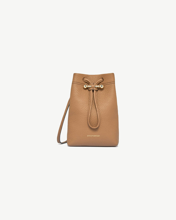 Strawberry Osette Midi Pouch - Caramel