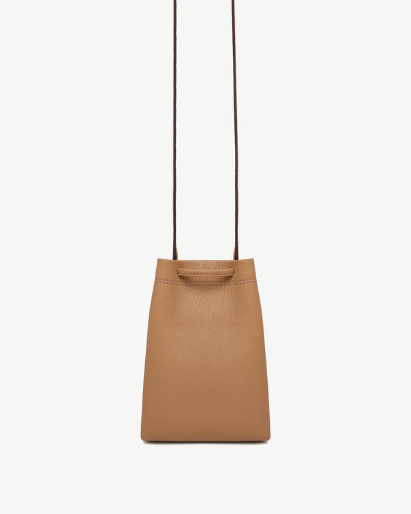 Strawberry Osette Midi Pouch - Caramel