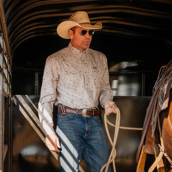 Sts Ranchwear Men's Fischer - Long Sleeve - Khaki Bull Print