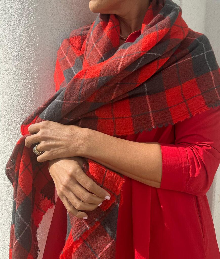 Studio 8 Apuntob Scarf Red