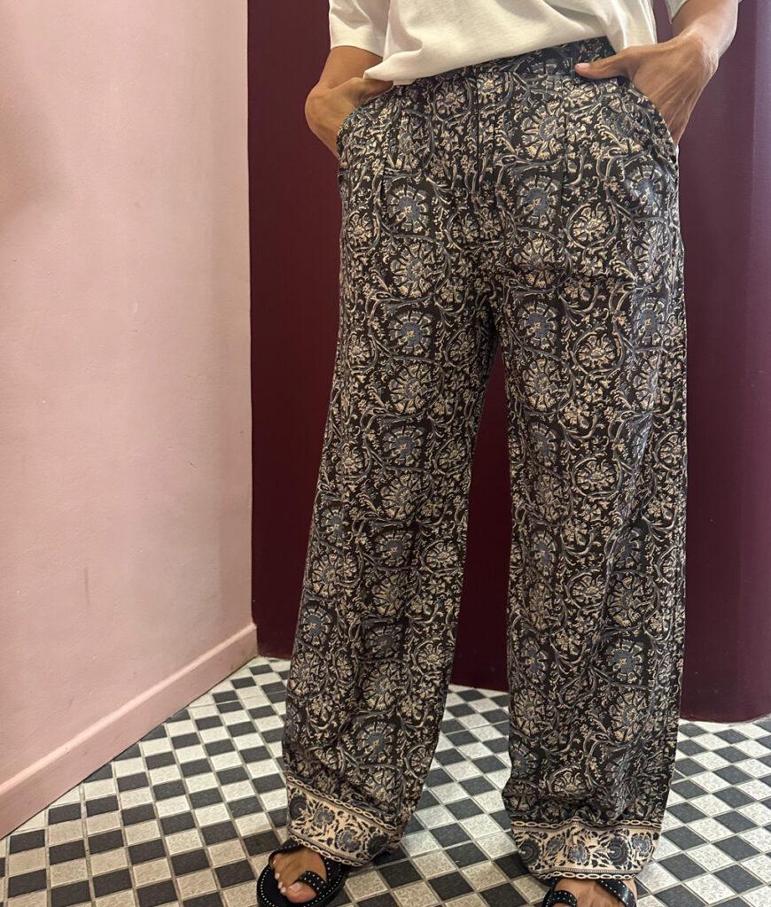 studio 8 Maison Hotel Paco Pant blue