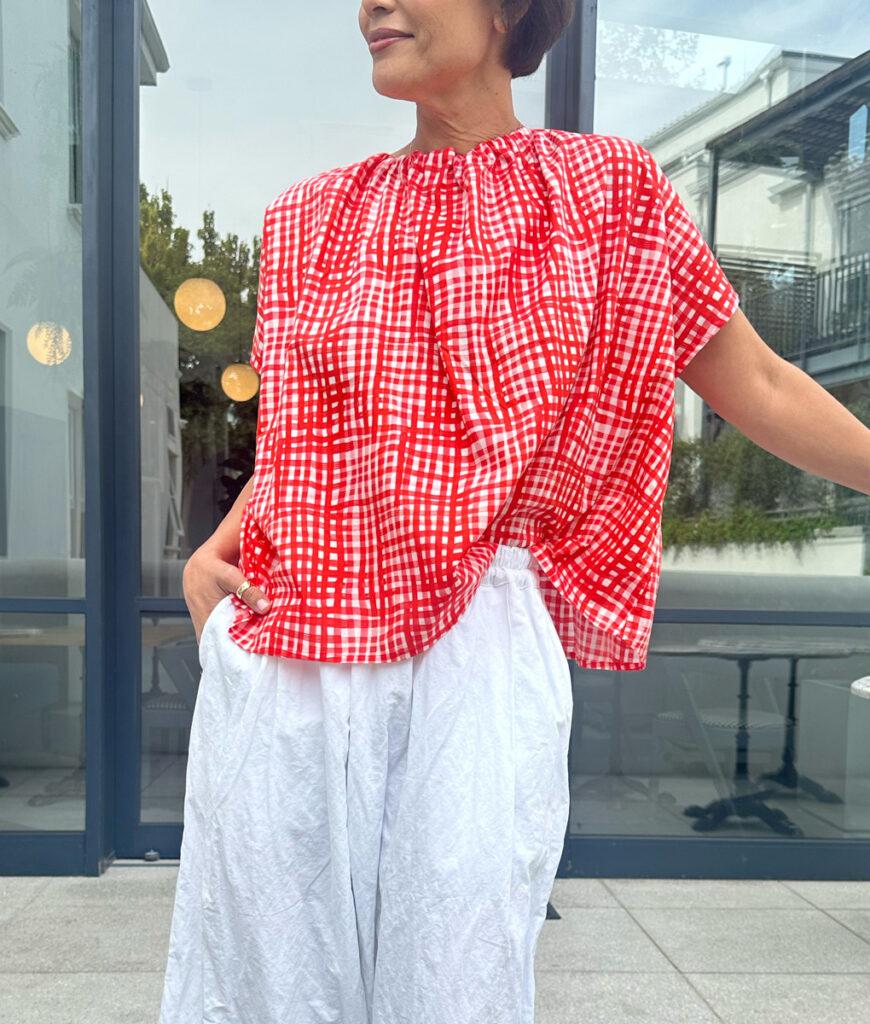 studio 8 Poet Top check