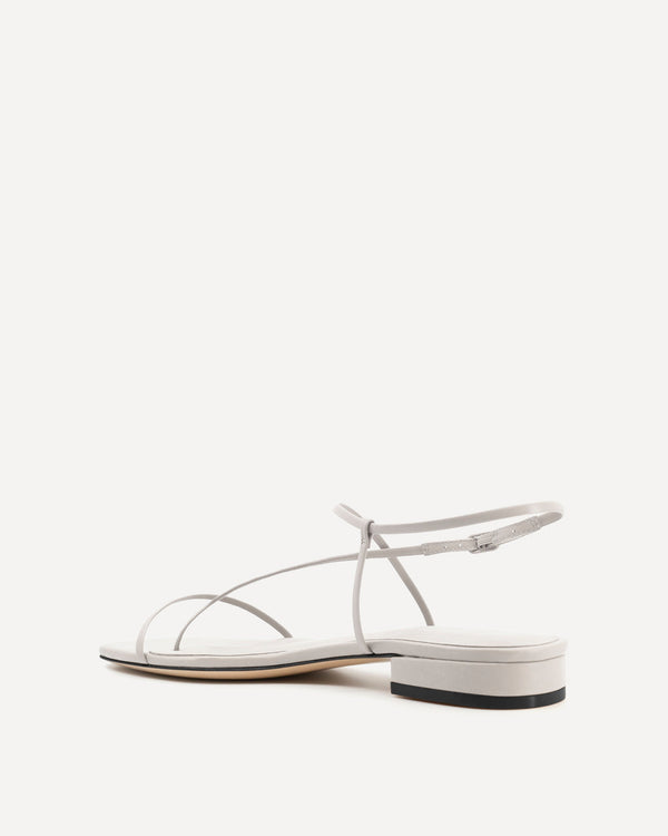 Studio Amelia Cross Front Flat